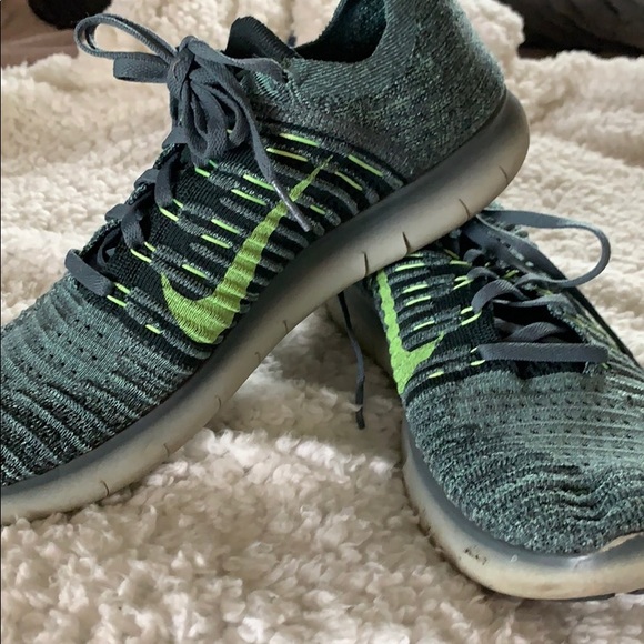 Men’s Nike Flynit Run Natural - Picture 1 of 4